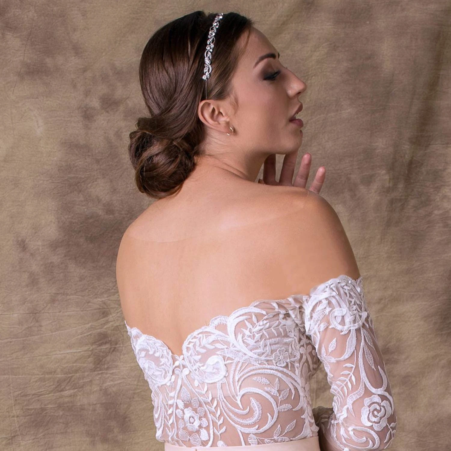 Body Mariage Col Bateau Avec Broderies Lis – Image 2