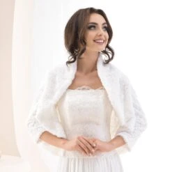 Cape Mariée En Fausse Fourrure Sophia