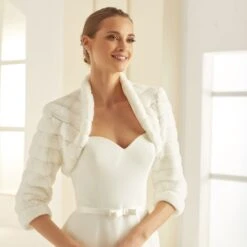 E304 - Bianco Evento - Boléro Mariage Hiver Ivoire