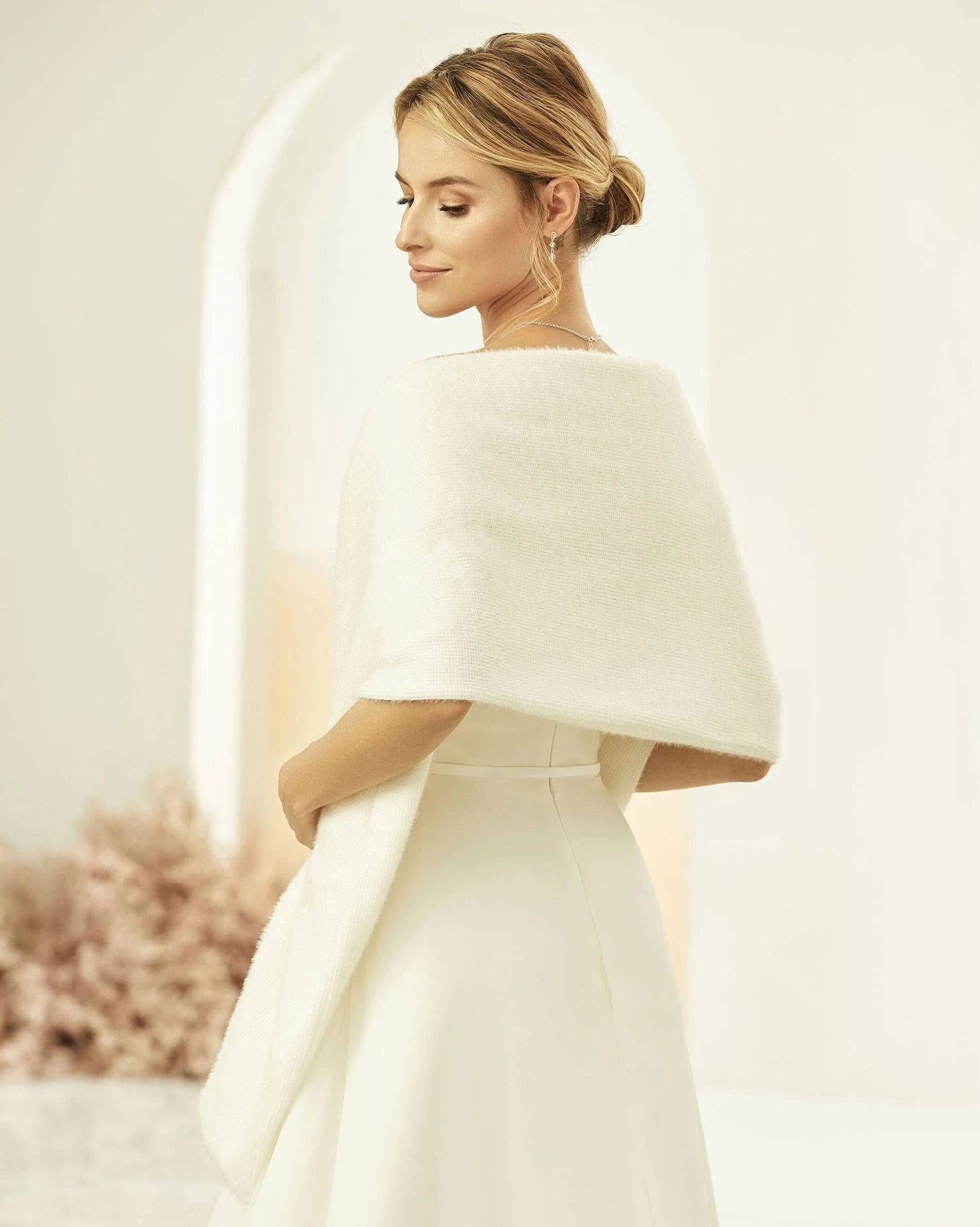 E318 - Bianco Evento - écharpe De Mariée Ivoire Effet Cachemire – Image 2