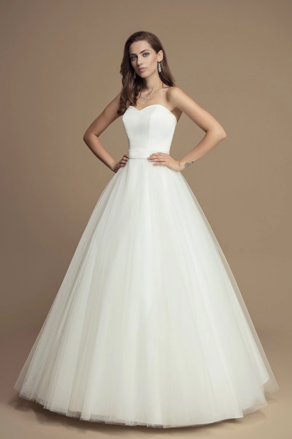 Robe De Mariée Bustier Cœur En Satin Et Jupe En Tulle Hermione