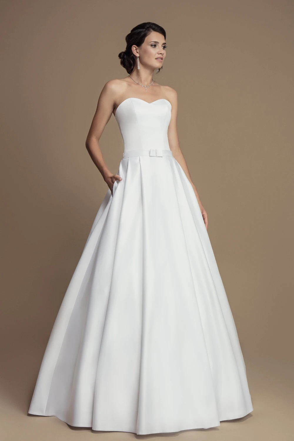 Robe Mariée Princesse Satin à Bustier Cœur Zenais