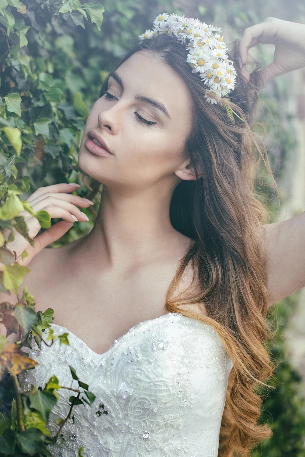 Robe De Mariée Princesse Bustier Dentelle Et Cristal Venus – Image 3