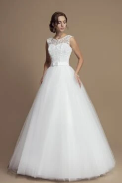 Robe De Mariage Princesse Bustier Dentelle Et Ceinture Satin Eurydice