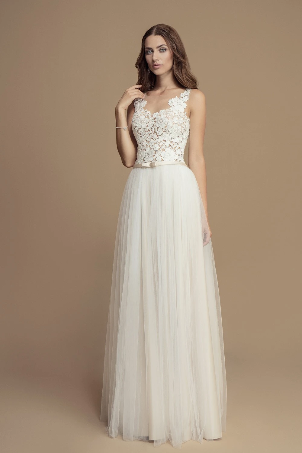 Robe De Mariée Princesse Décolleté Illusion Dentelle Julia