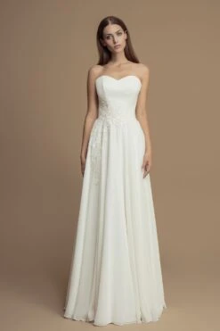 Robe De Mariée En Mousseline Et Dentelle à Bustier Cœur Gaïana