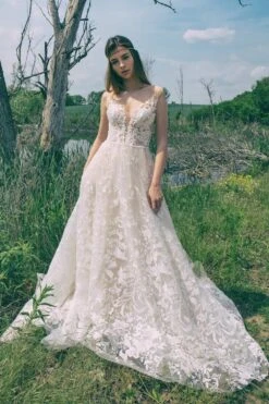 Robe De Mariage Princesse Romantique En Dentelle Eusébie