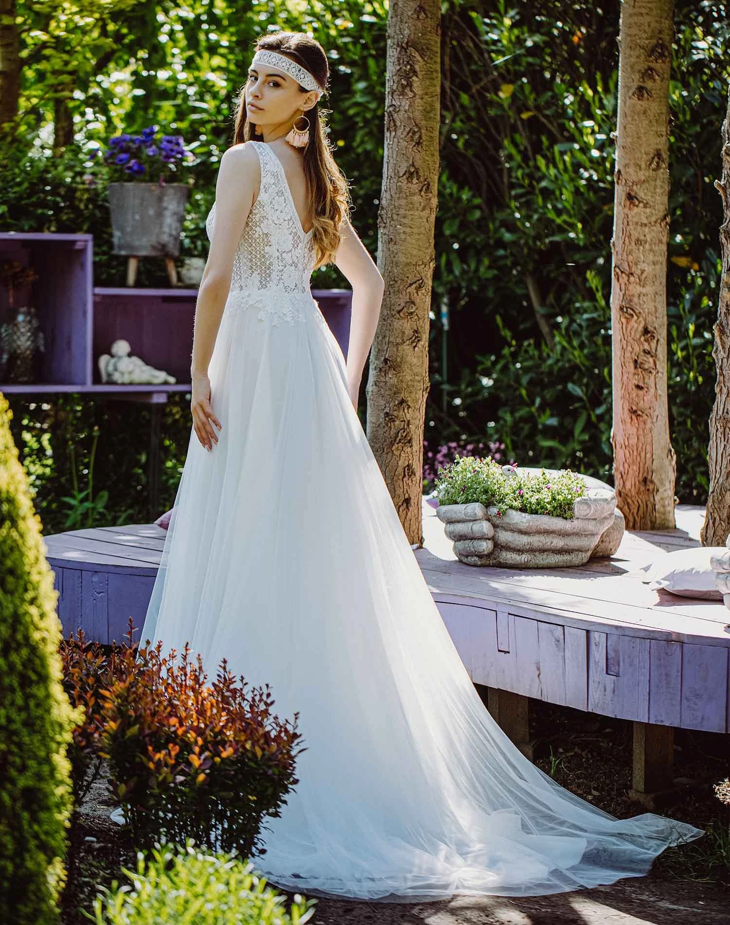 Robe De Mariée Bohème Décolleté En V Hécate – Image 2