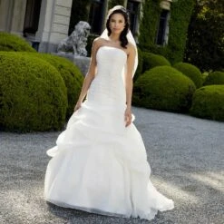 Robe De Mariée En Organza à Bustier Droit Cathy