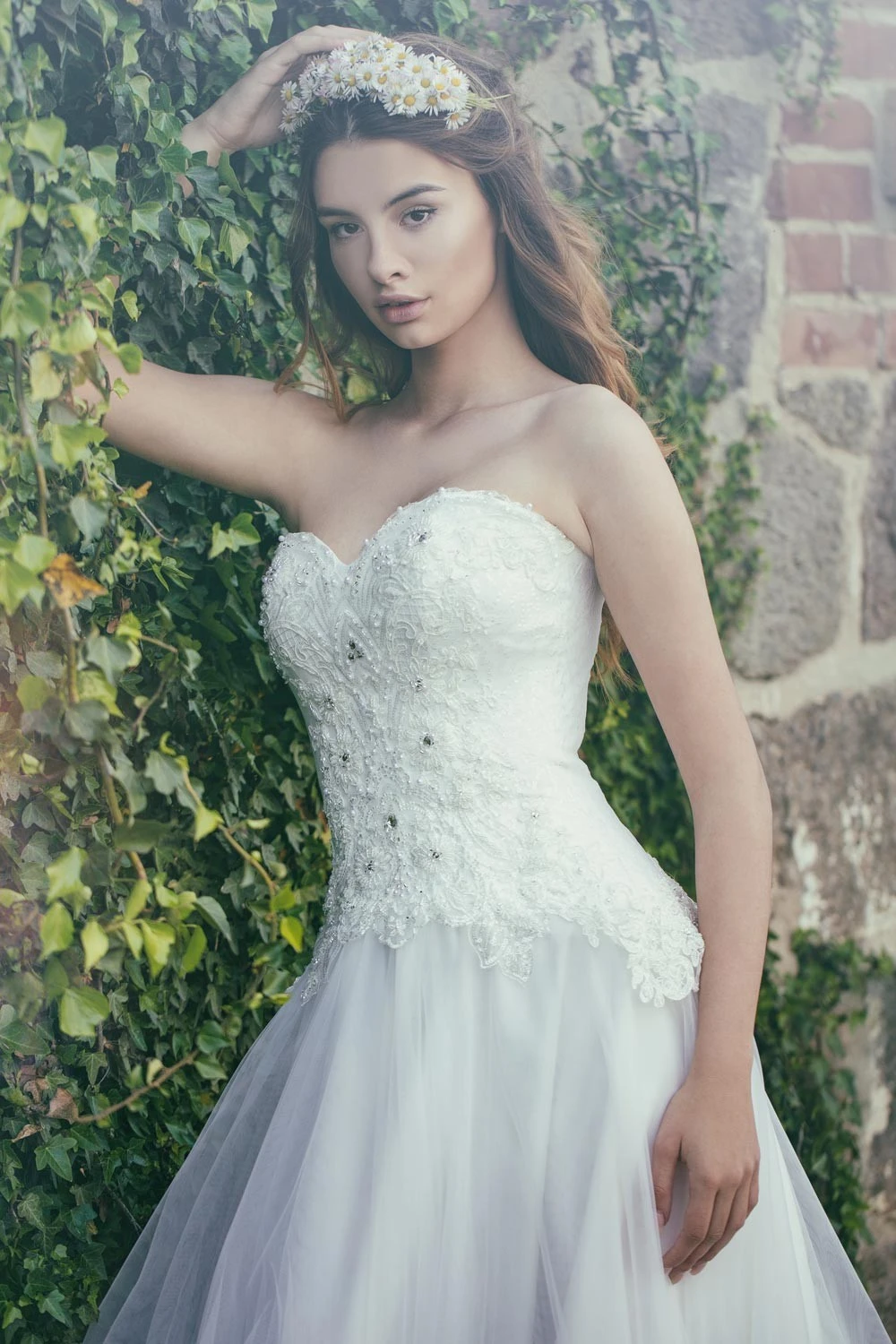 Robe De Mariée Princesse Bustier Dentelle Et Cristal Venus – Image 4