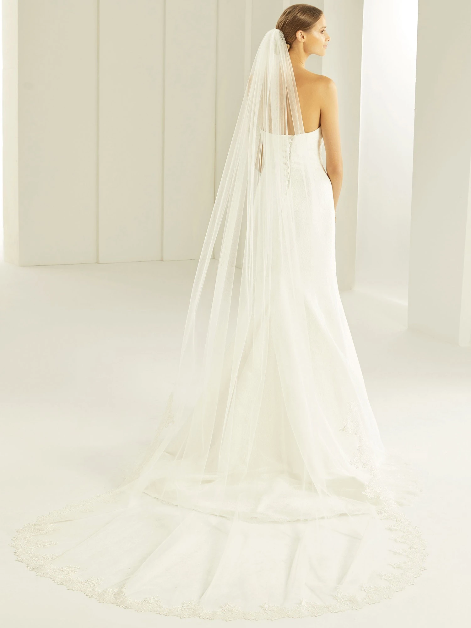 S283 - Bianco Evento Voile En Dentelle Guipure