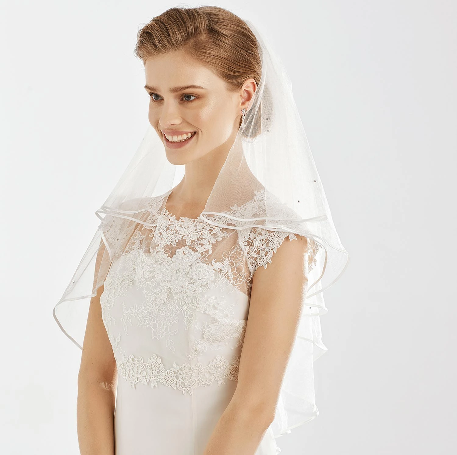 Voile Mariée Mi Long Bordure Satin Et Strass Swarovski Lavinia