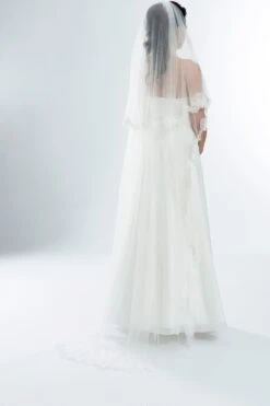 Voile De Mariage Long En Dentelle Ivoire Paola