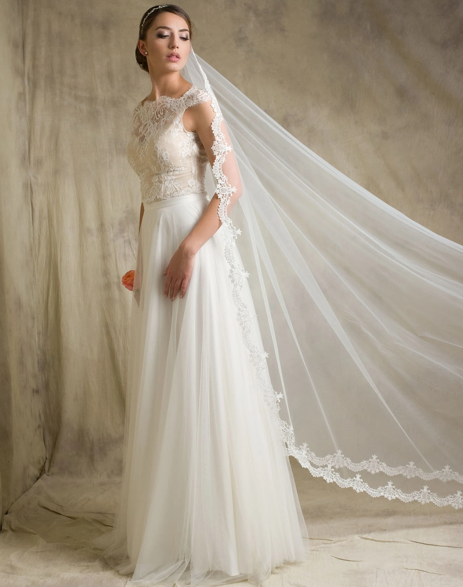 Voile Mariage Très Long Bordure Dentelle Guipure Belline