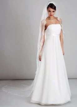 Voile De Mariée Long En Dentelle Cinzia
