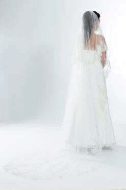 Voile De Mariée Très Long Dentelle Ivoire Pepita